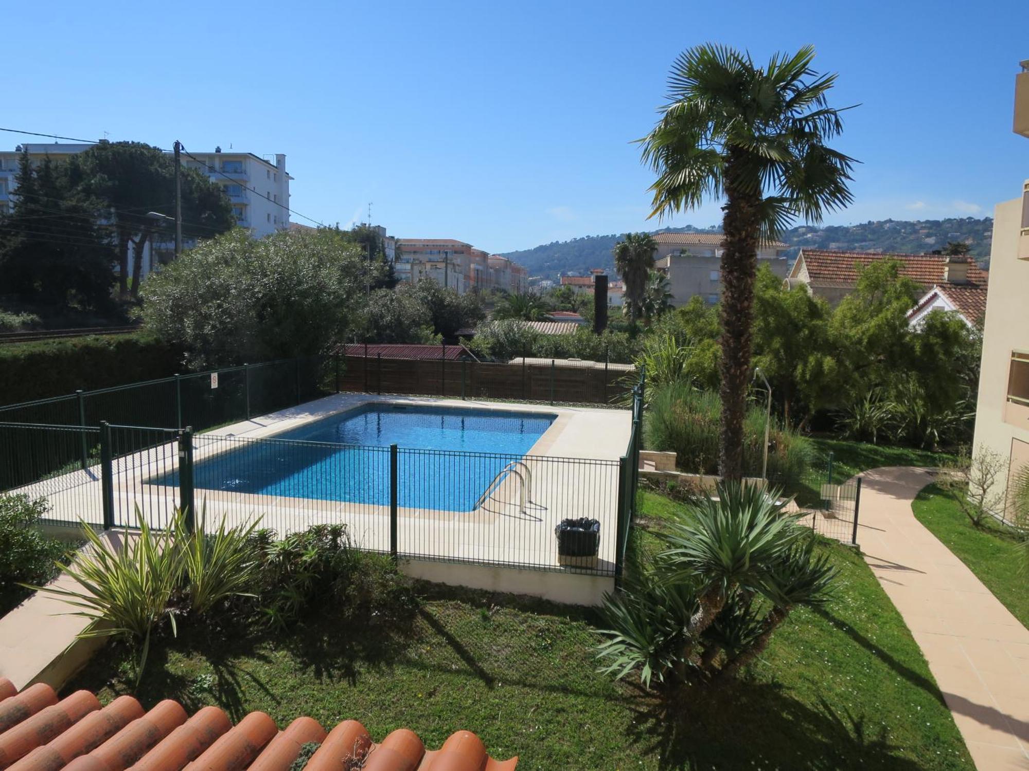 גולף-ז'ואן T2 Coquet Proche Plages, Port Et Centre Ville מראה חיצוני תמונה